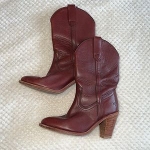 Frye Vintage High Heel Boot Maroon Leather Size: 6.5b (Made in USA)